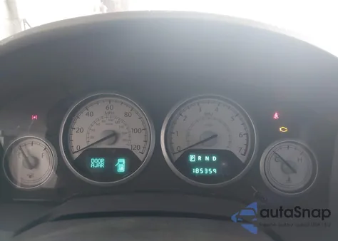 2008 Chrysler Town & Country Touring z USA, uszkodzony, nr VIN 2A8HR54P38R722733